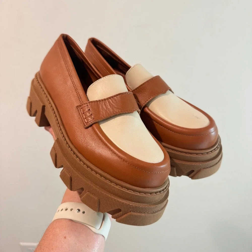 Alohas Trailblazer Two Tone Tan Cream Leather Platform Lug Sole Loafers Size 37